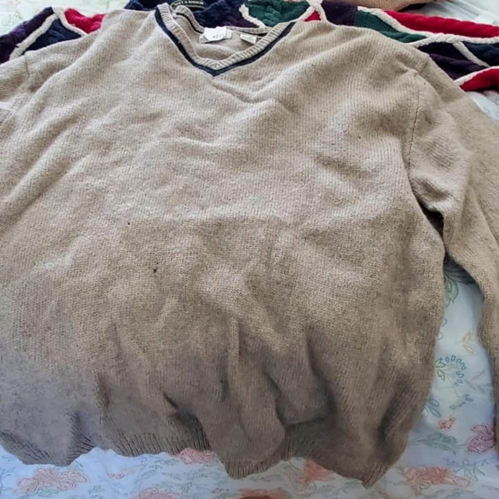Men's Large Sweater